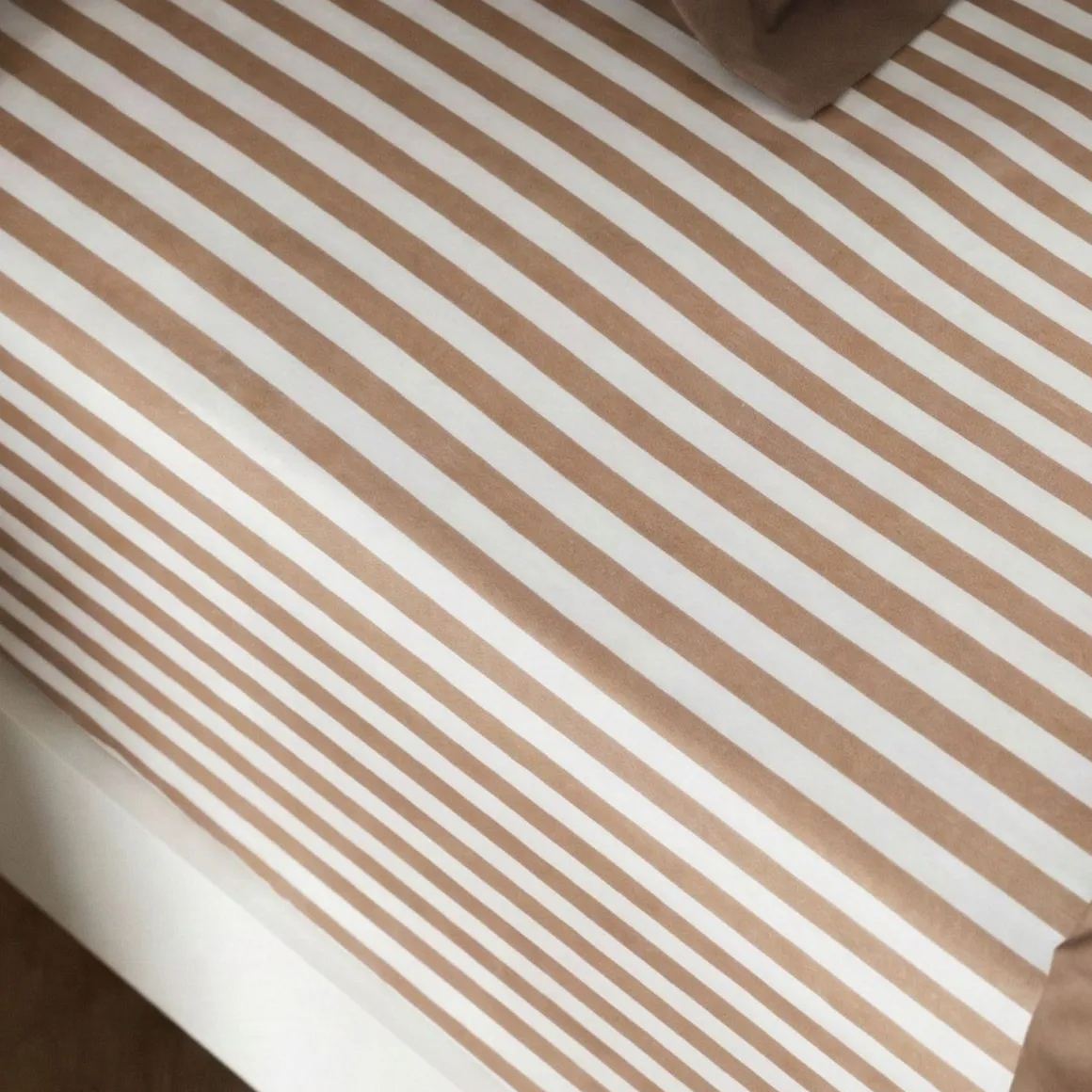 Drap housse coton à rayures marron Terre de Nuit Horizon