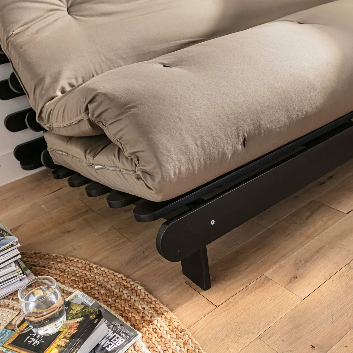 Ensemble matelas futon en coton et structure en bois massif noir
