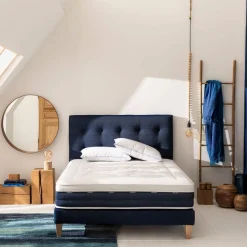 Ensemble matelas ressorts et mémoire de forme, sommier, pieds, couette et oreiller Rêve 600 - SOMEO