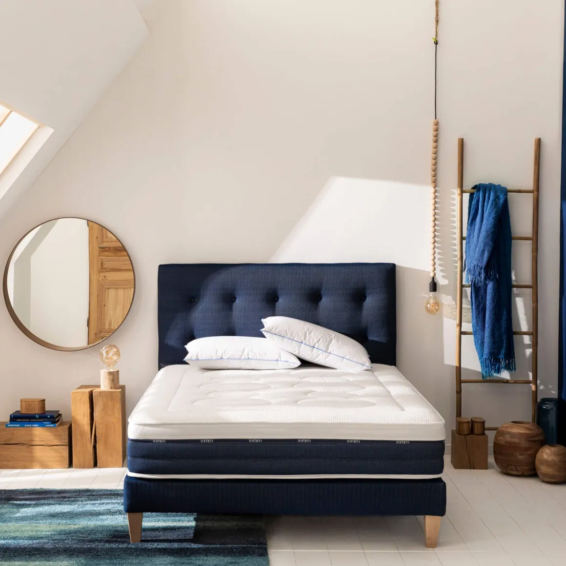 Ensemble matelas ressorts et mémoire de forme, sommier, pieds, couette et oreiller Rêve 600 - SOMEO