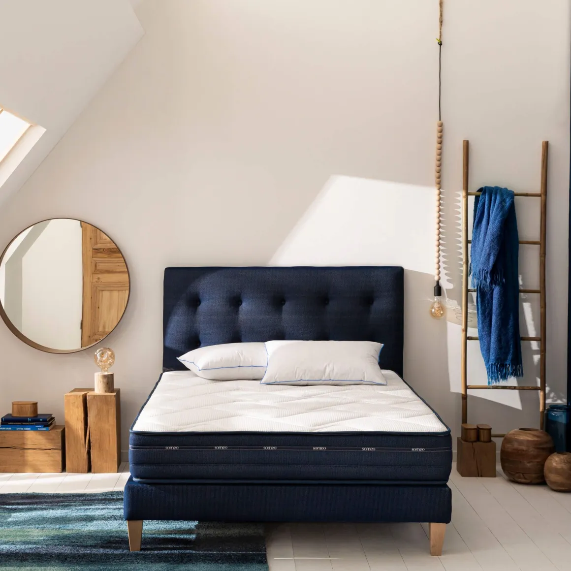 Ensemble matelas ressorts et mémoire de forme, sommier, pieds, couette et oreiller Rêve 500 - SOMEO