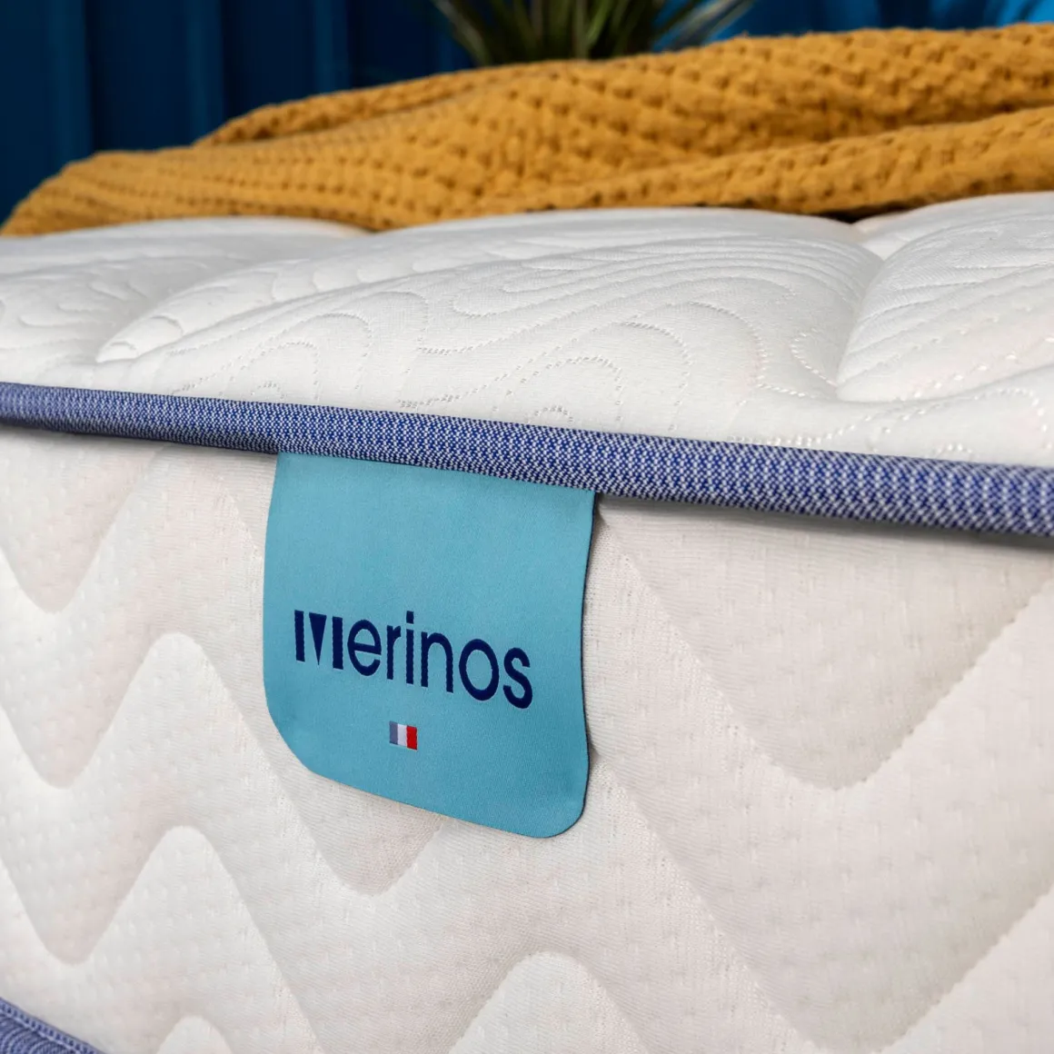 Ensemble sommier et matelas ressorts et mémoire de forme ferme Merinos Sweety