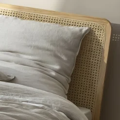 Lit adulte en pin massif tête de lit cannage + 2 chevets cannage ANNA