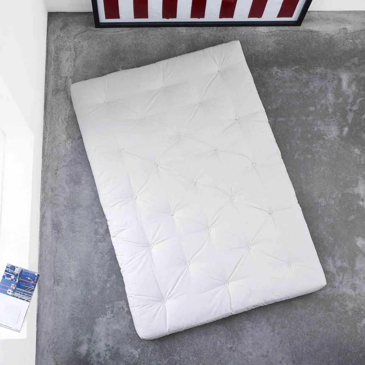 Lit en pin massif RETREAT BED bois clair + matelas futon COMFORT écru